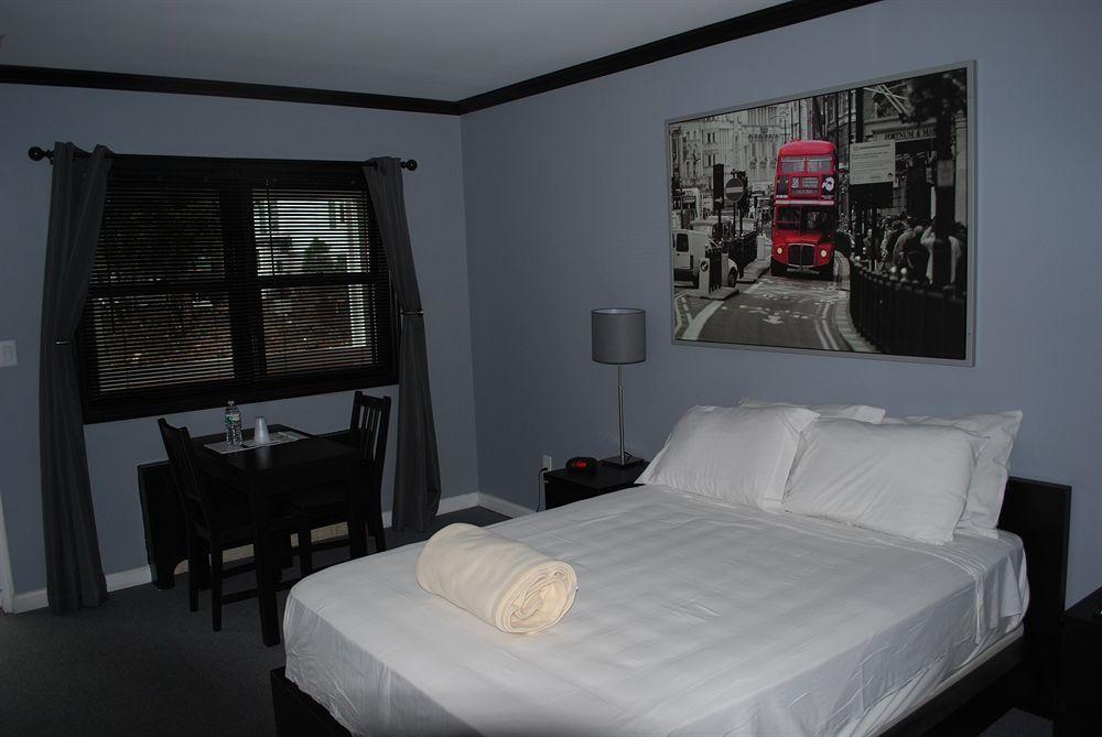 Central Motel Courtyard ไวท์เพลนส์ ภายนอก รูปภาพ