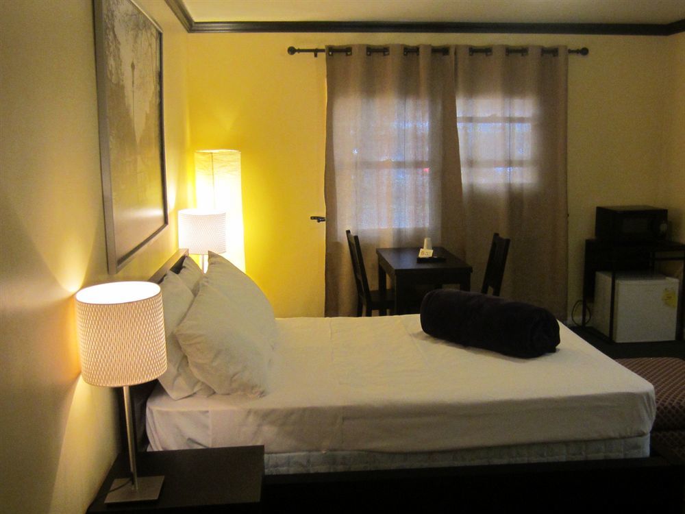 Central Motel Courtyard ไวท์เพลนส์ ภายนอก รูปภาพ
