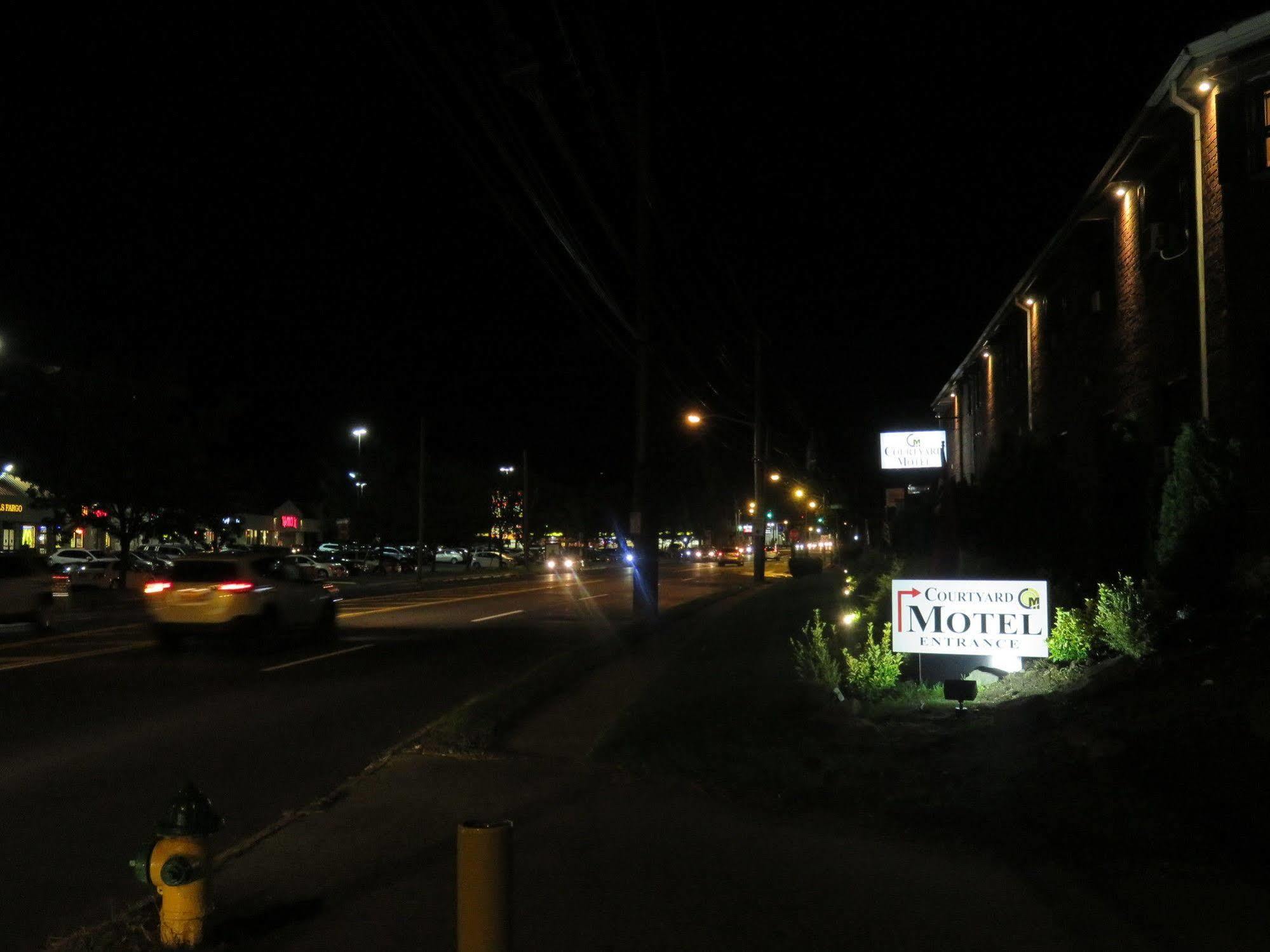Central Motel Courtyard ไวท์เพลนส์ ภายนอก รูปภาพ