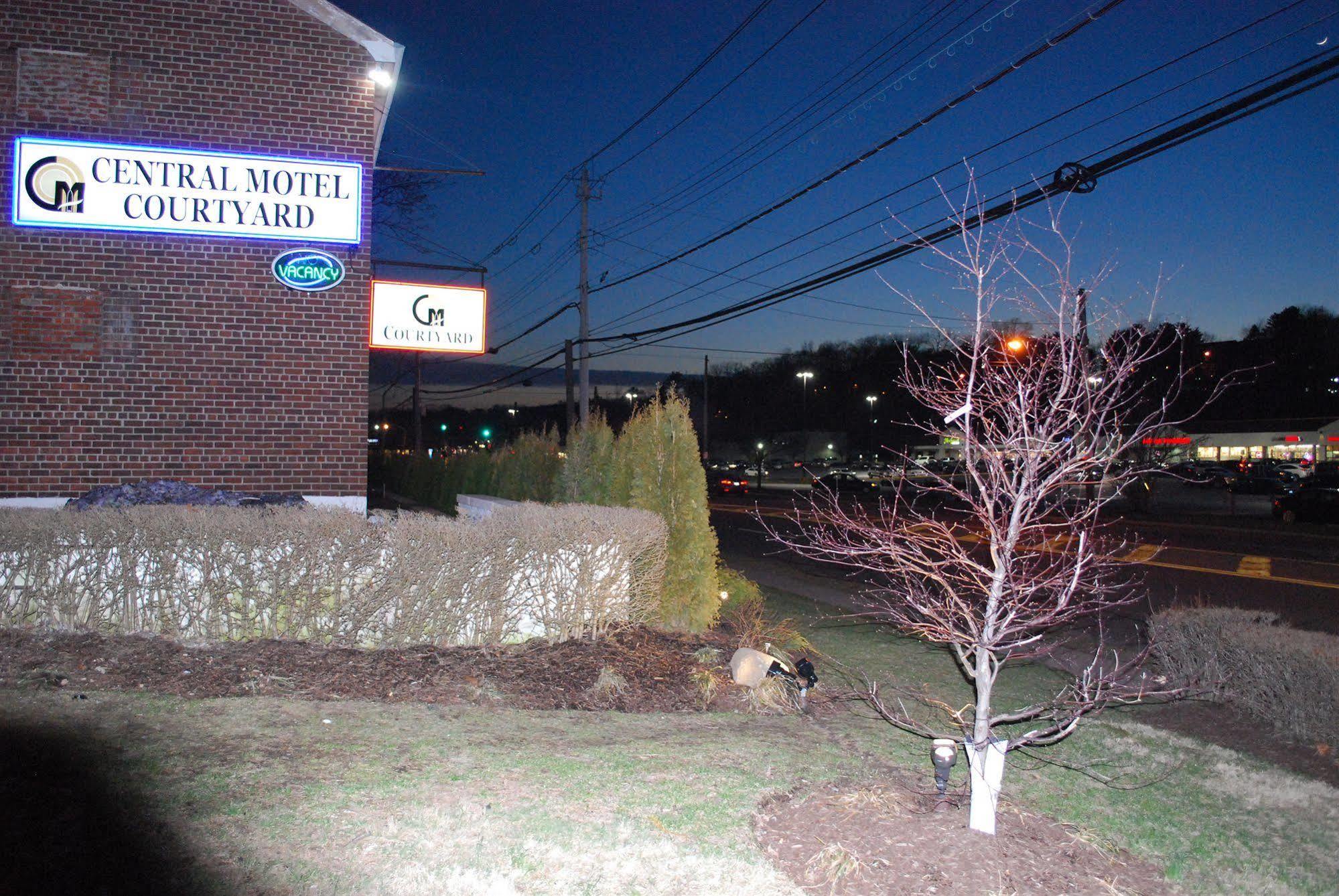 Central Motel Courtyard ไวท์เพลนส์ ภายนอก รูปภาพ